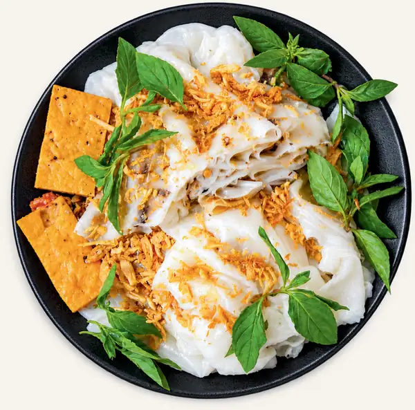 06A. Gedämpfte vietnamesische Reisrollen · Bánh cuốn – Chả lụa